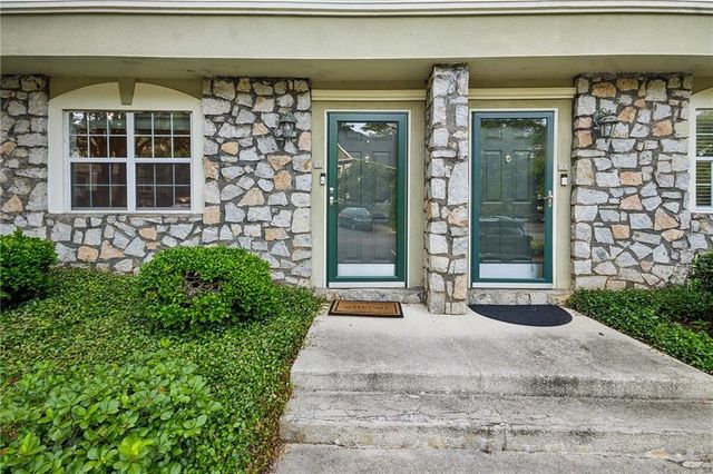 6900 Roswell Road B5, Sandy Springs, GA 30328