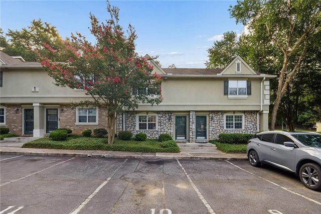 6900 Roswell Road B5, Sandy Springs, GA 30328