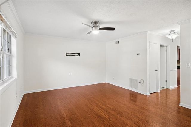 6900 Roswell Road B5, Sandy Springs, GA 30328