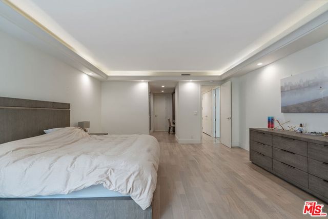 325 N Oakhurst Drive 203, Beverly Hills, CA 90210