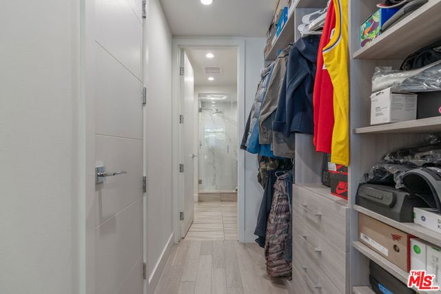 325 N Oakhurst Drive 203, Beverly Hills, CA 90210