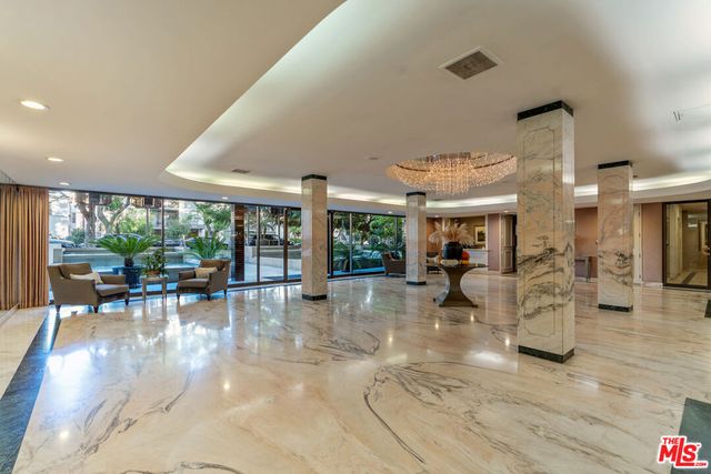 325 N Oakhurst Drive 203, Beverly Hills, CA 90210