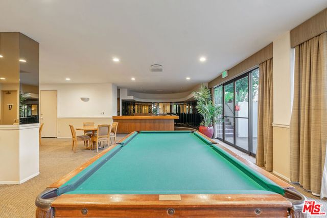 325 N Oakhurst Drive 203, Beverly Hills, CA 90210