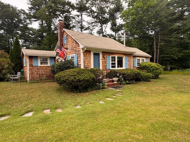 16 Vine Street, Duxbury, MA 02332