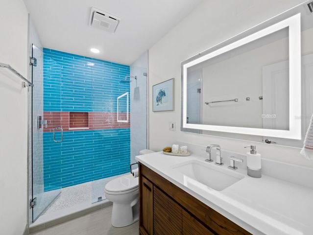 1906 HARBOURSIDE DRIVE 304, Longboat Key, FL 34228