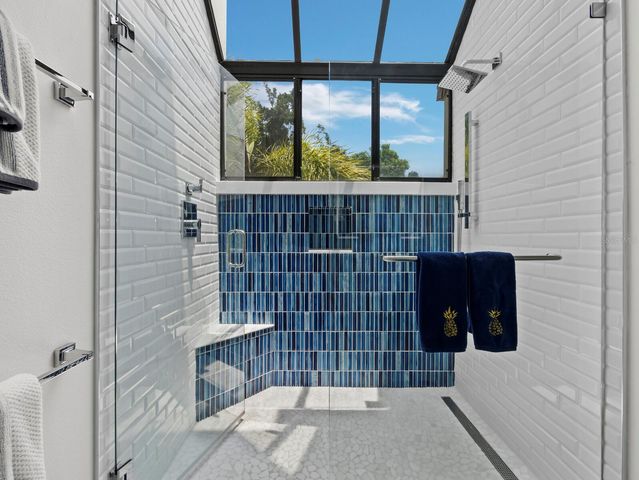 1906 HARBOURSIDE DRIVE 304, Longboat Key, FL 34228