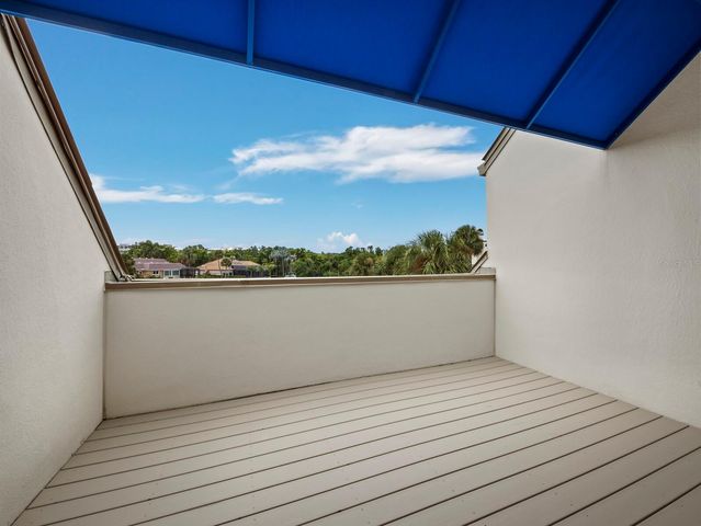 1906 HARBOURSIDE DRIVE 304, Longboat Key, FL 34228