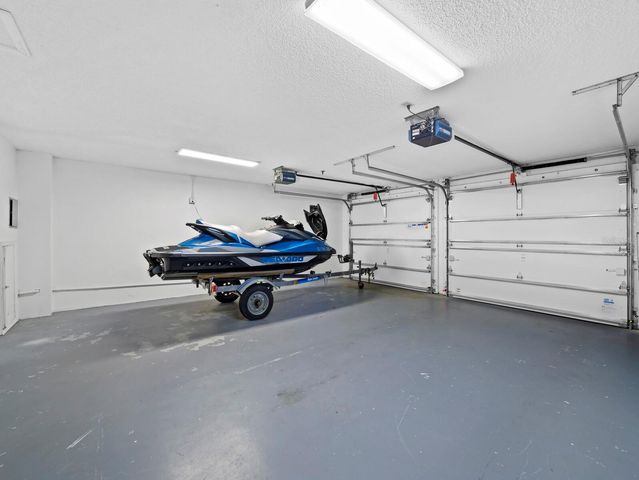 1906 HARBOURSIDE DRIVE 304, Longboat Key, FL 34228