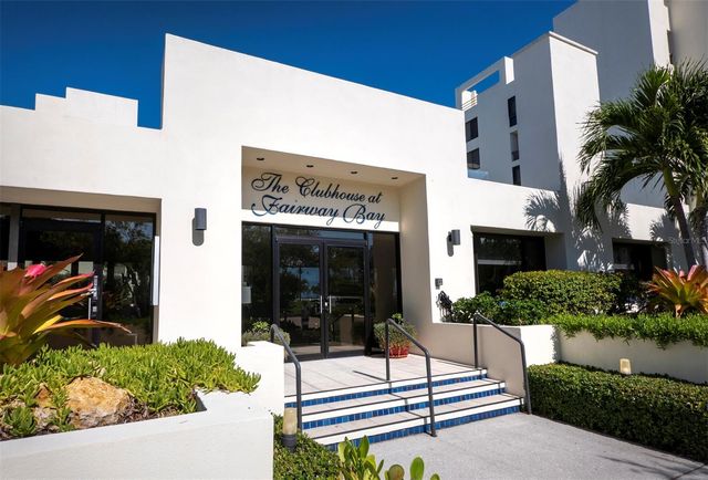 1906 HARBOURSIDE DRIVE 304, Longboat Key, FL 34228