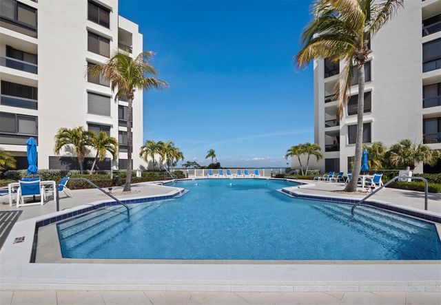 1906 HARBOURSIDE DRIVE 304, Longboat Key, FL 34228