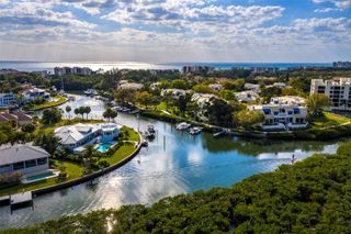 1906 HARBOURSIDE DRIVE 304, Longboat Key, FL 34228