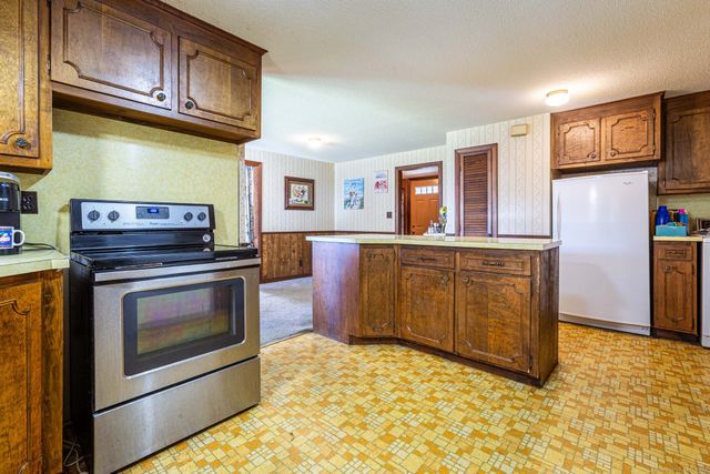 42 Wheeler Drive, Enfield, CT 06082