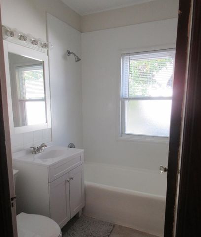 812 S Lake Park Avenue, Hobart, IN 46342