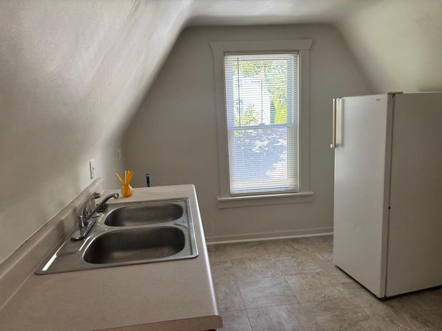 812 S Lake Park Avenue, Hobart, IN 46342