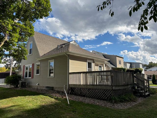 812 S Lake Park Avenue, Hobart, IN 46342