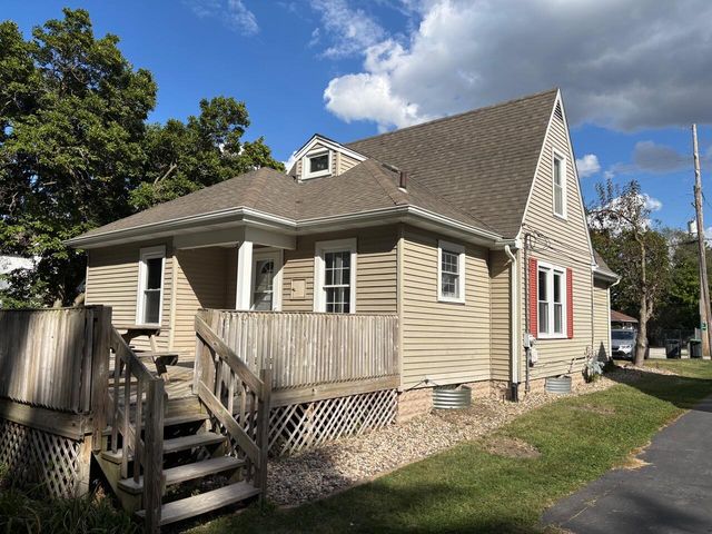 812 S Lake Park Avenue, Hobart, IN 46342