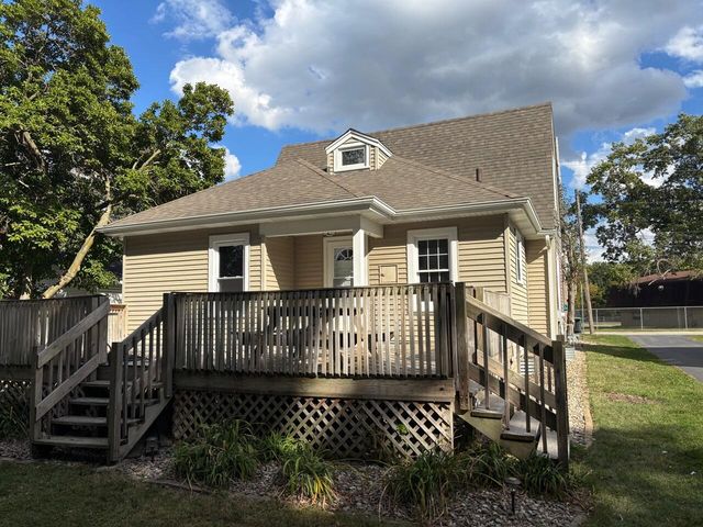 812 S Lake Park Avenue, Hobart, IN 46342