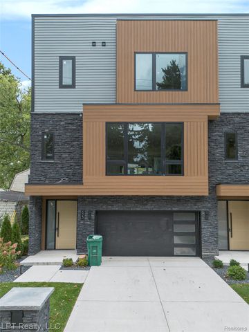 525 Walnut Street, Brighton, MI 48116