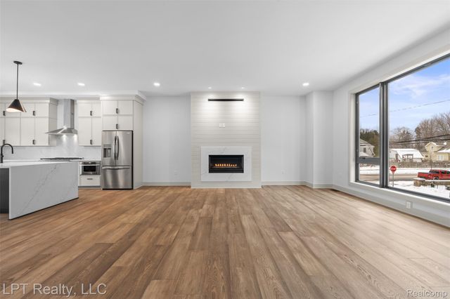 525 Walnut Street, Brighton, MI 48116