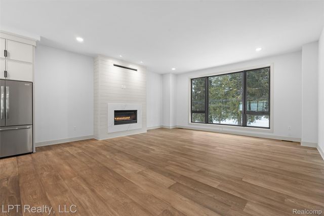 525 Walnut Street, Brighton, MI 48116