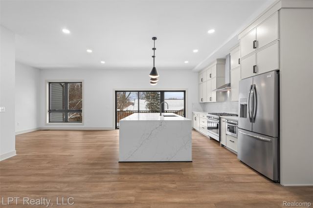 525 Walnut Street, Brighton, MI 48116