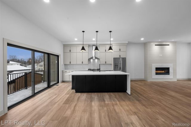 525 Walnut Street, Brighton, MI 48116