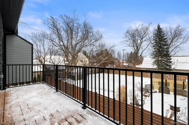 525 Walnut Street, Brighton, MI 48116