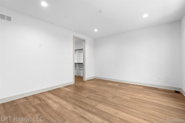 525 Walnut Street, Brighton, MI 48116