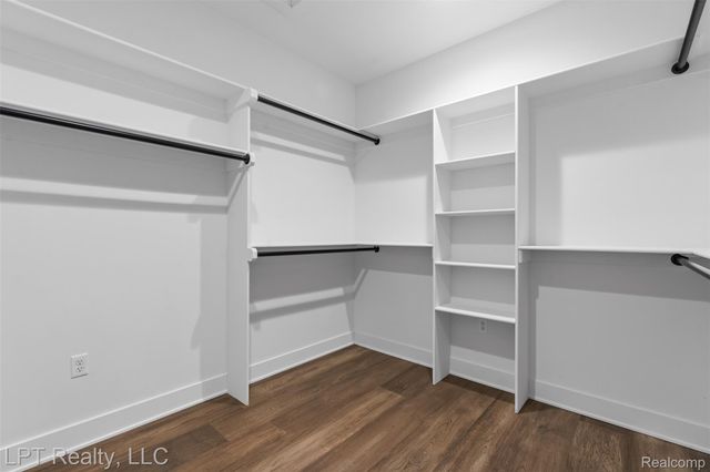 525 Walnut Street, Brighton, MI 48116