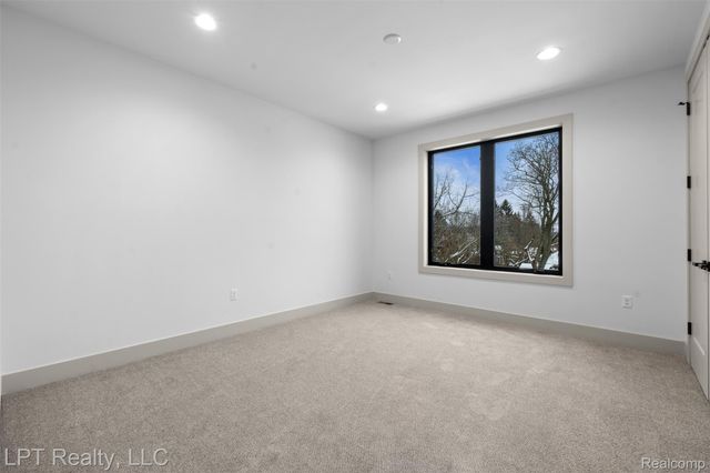 525 Walnut Street, Brighton, MI 48116