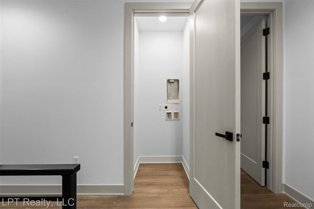 525 Walnut Street, Brighton, MI 48116