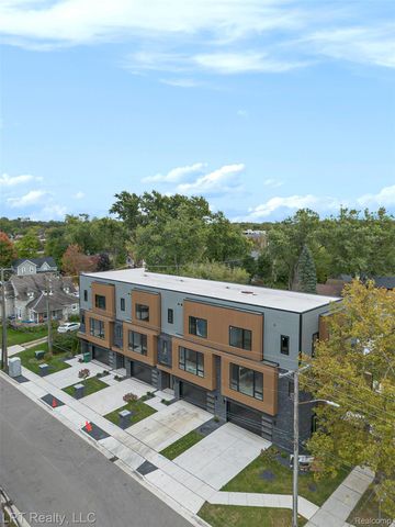 525 Walnut Street, Brighton, MI 48116