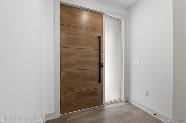 525 Walnut Street, Brighton, MI 48116