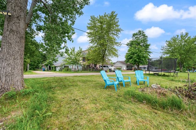 4707 N White, Pierson, MI 49339