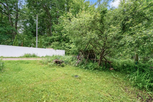 4707 N White, Pierson, MI 49339