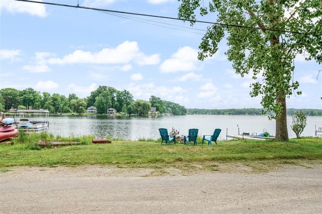 4707 N White, Pierson, MI 49339