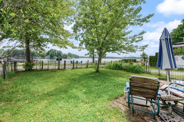 4707 N White, Pierson, MI 49339