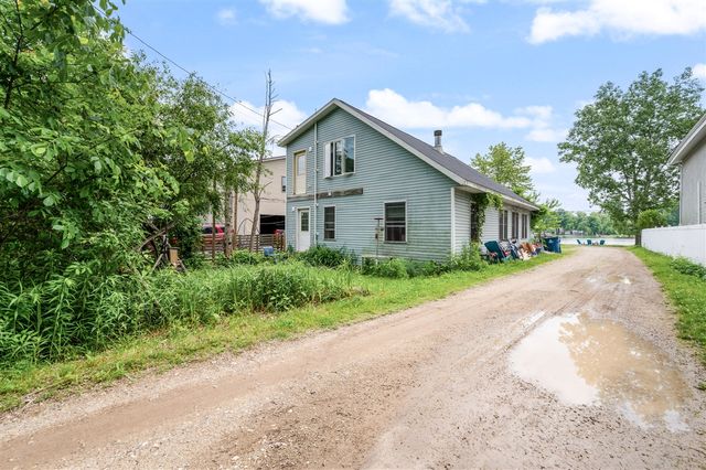 4707 N White, Pierson, MI 49339