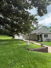 523 ELLIOTT Street, Council Bluffs, IA 51503