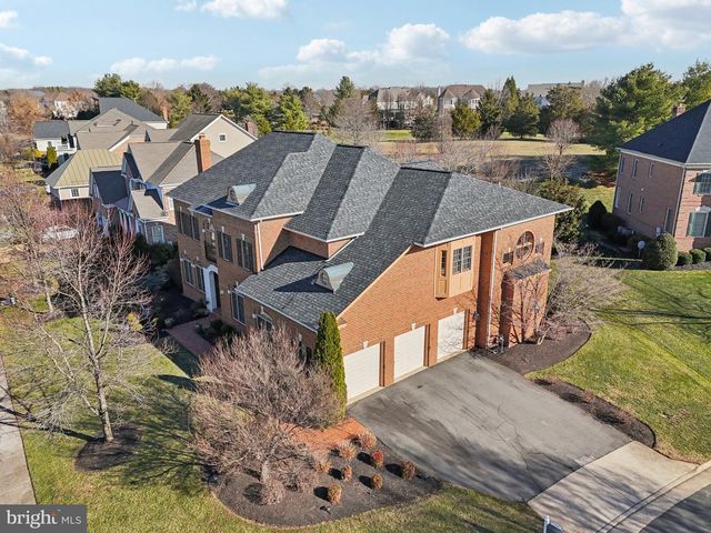 8301 HANCOCK CT, Gainesville, VA 20155