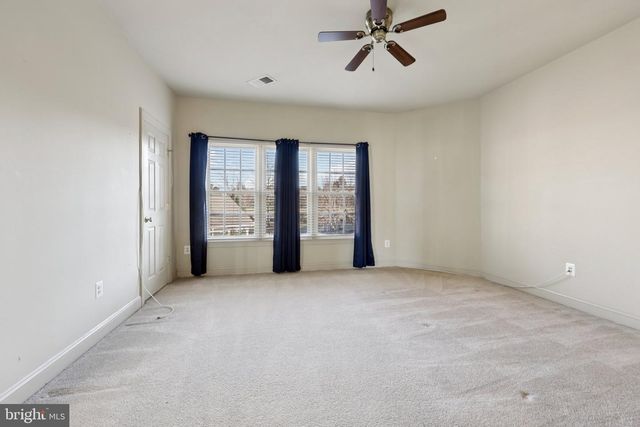 8301 HANCOCK CT, Gainesville, VA 20155