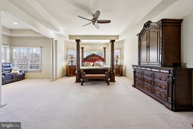 8301 HANCOCK CT, Gainesville, VA 20155