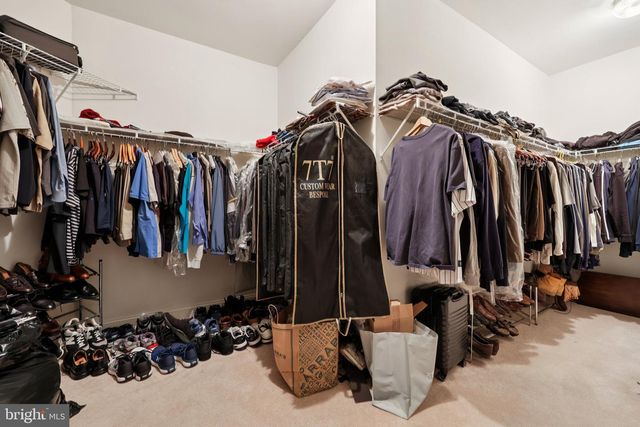 8301 HANCOCK CT, Gainesville, VA 20155