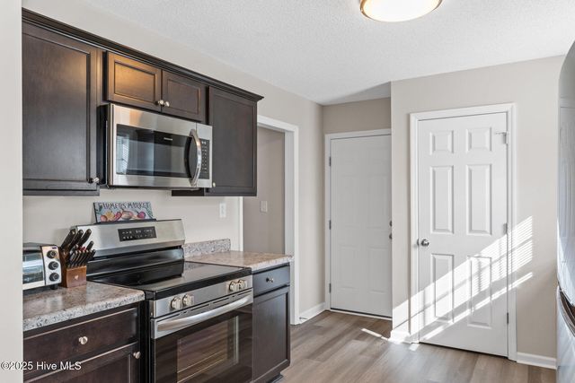 204 Commons Drive, Jacksonville, NC 28546