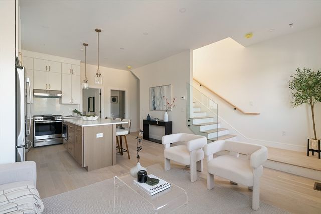 30 Swan Ave PH1, Boston, MA 02128