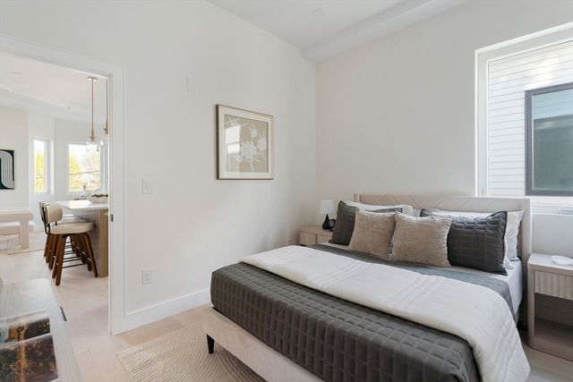 30 Swan Ave PH1, Boston, MA 02128