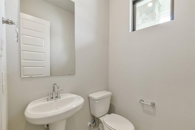 360 Summer Place Drive, Montgomery, TX 77356