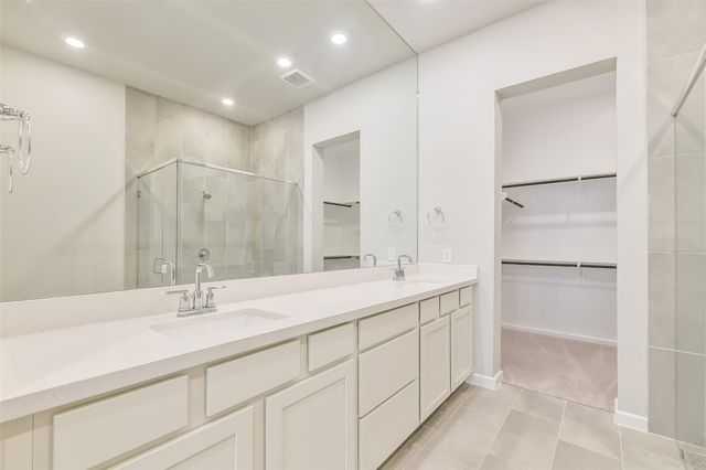 360 Summer Place Drive, Montgomery, TX 77356