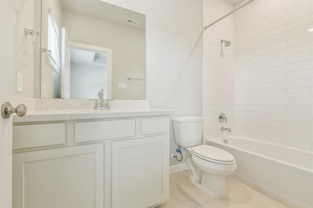 360 Summer Place Drive, Montgomery, TX 77356