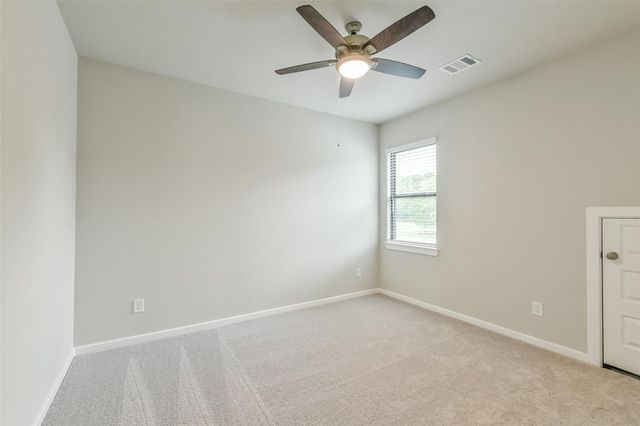 360 Summer Place Drive, Montgomery, TX 77356